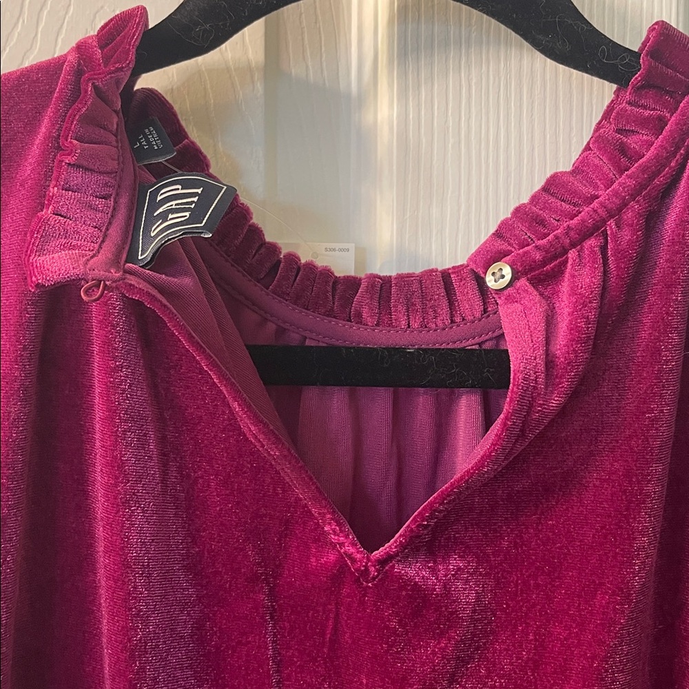Gap TALL Velvet Ruffle Top - Picture 3 of 4